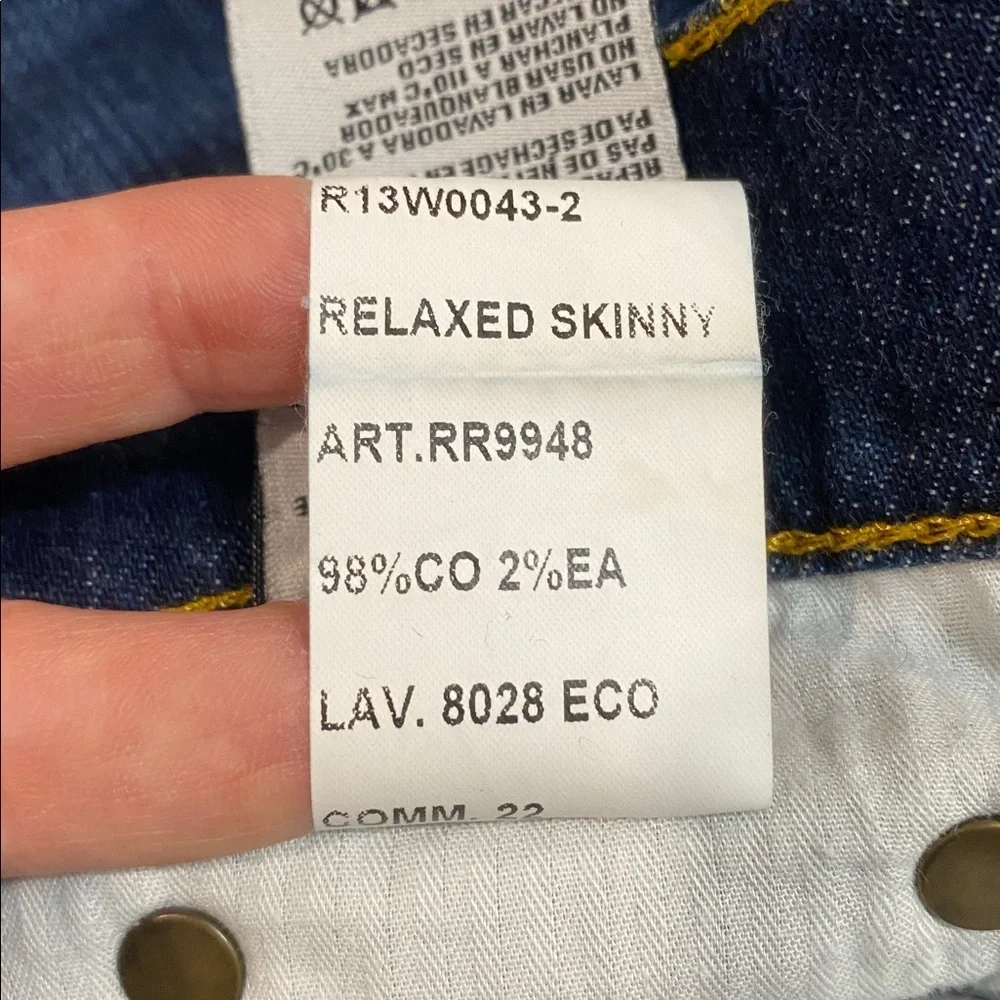 R13 Relaxed Skinny Jeans Blue Made in Italy Sz 25 Tapered Ankle - Picture 15 of 16